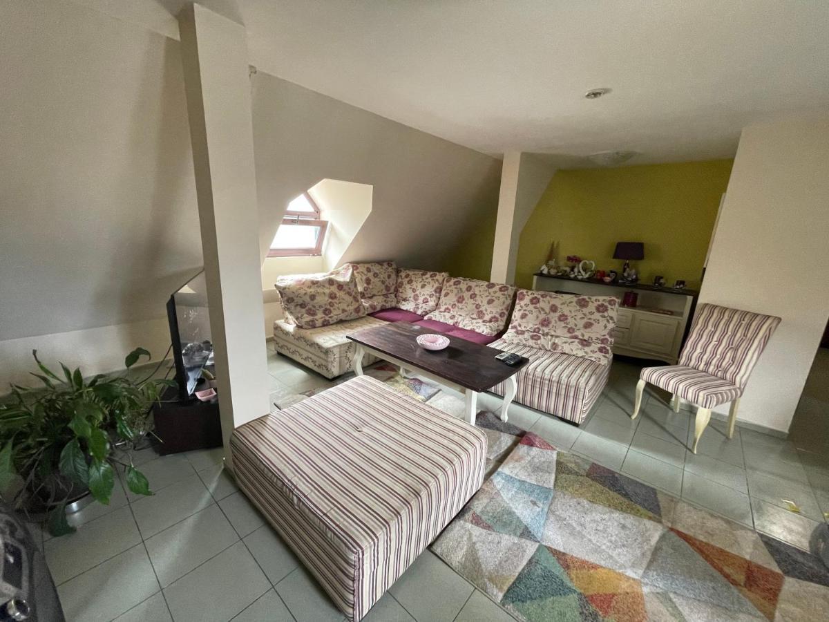 Nice Place Guest House Oborishte Sofia Exterior foto